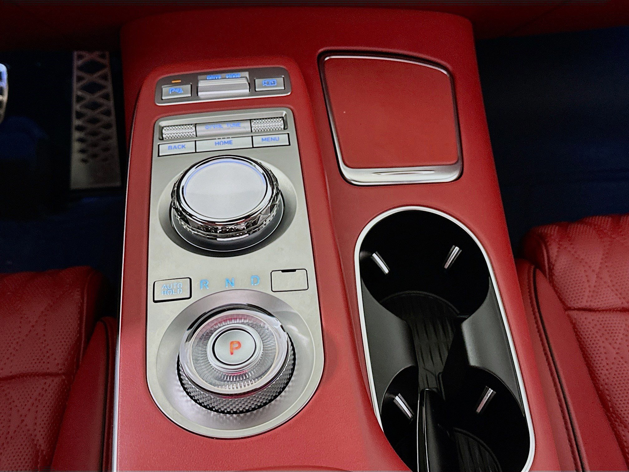 Used 2025 Genesis GV70 3.5T Sport w/ Sport Prestige Package image 14