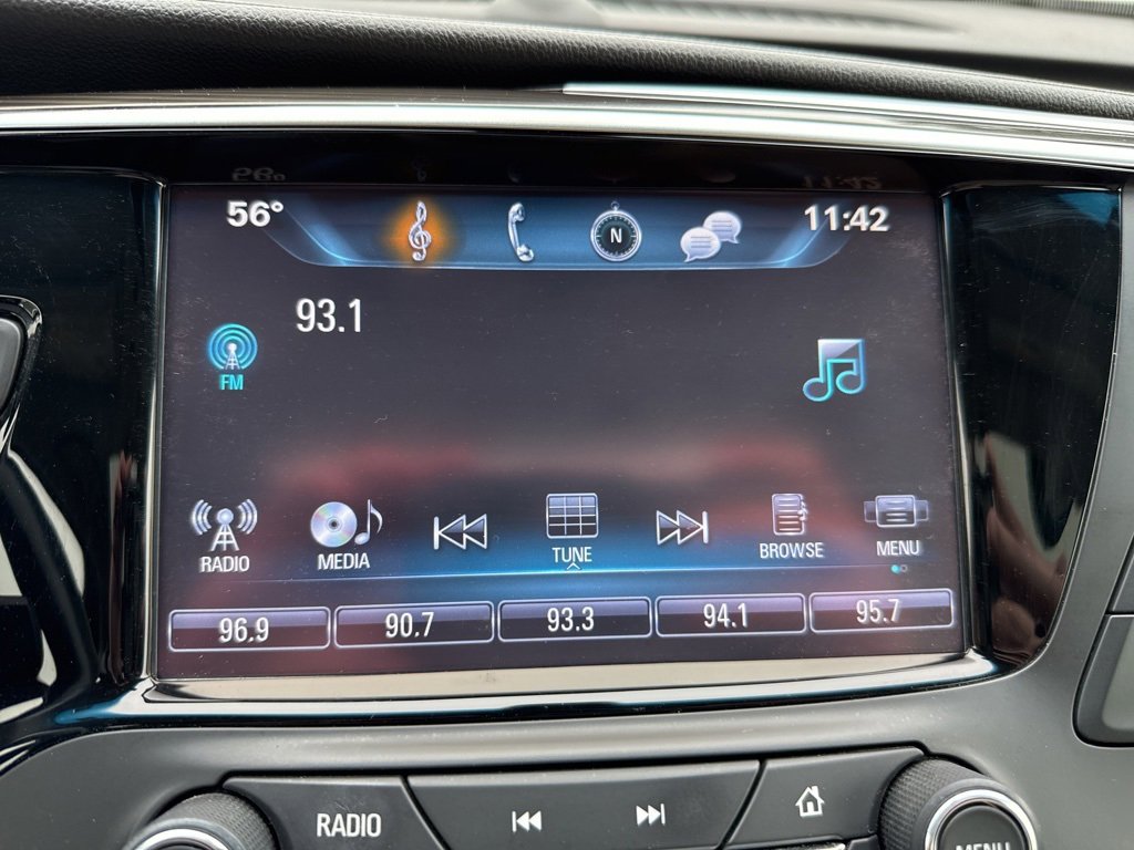 Used 2020 Buick Envision Essence image 11