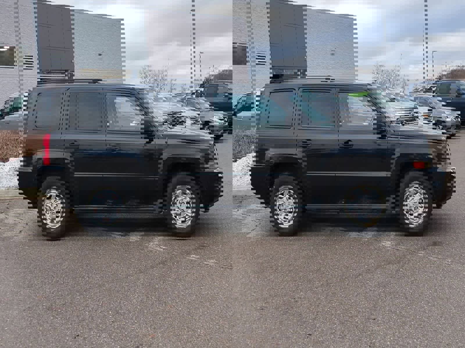 Used 2009 Jeep Patriot Sport image 9