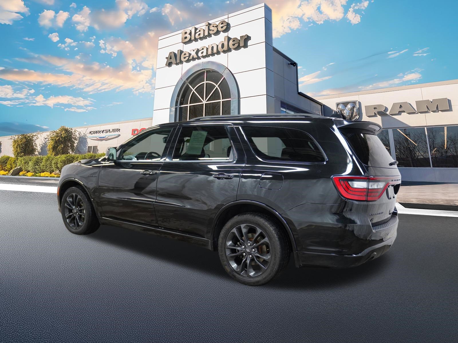 Used 2022 Dodge Durango R/T w/ Blacktop Package image 10
