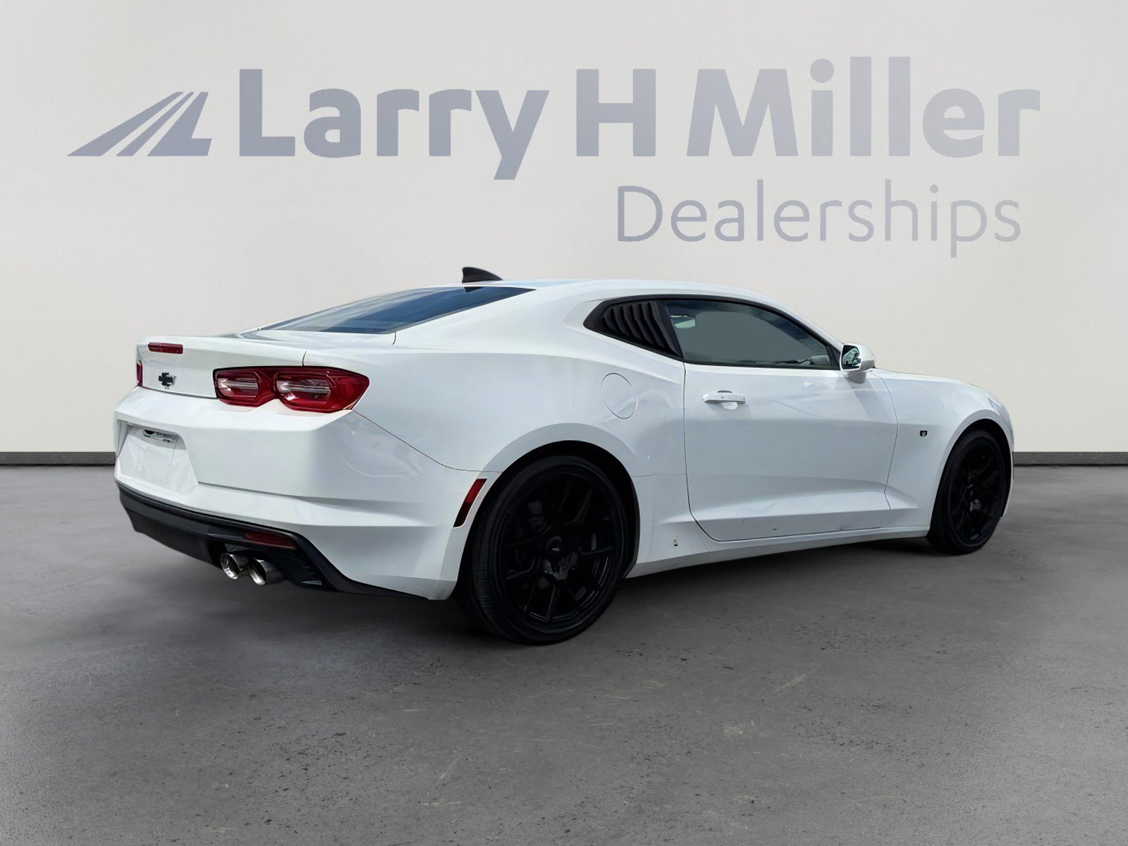 Used 2021 Chevrolet Camaro LT image 6