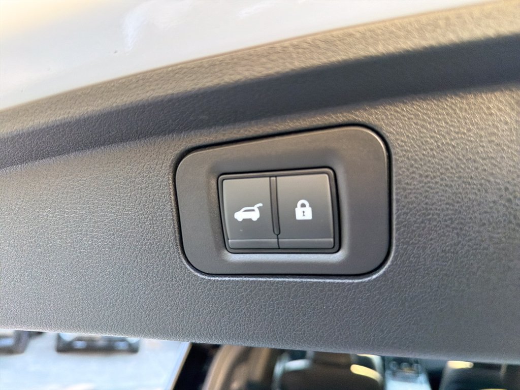 New 2026 Nissan Armada PRO-4X AWD/4WD image 32