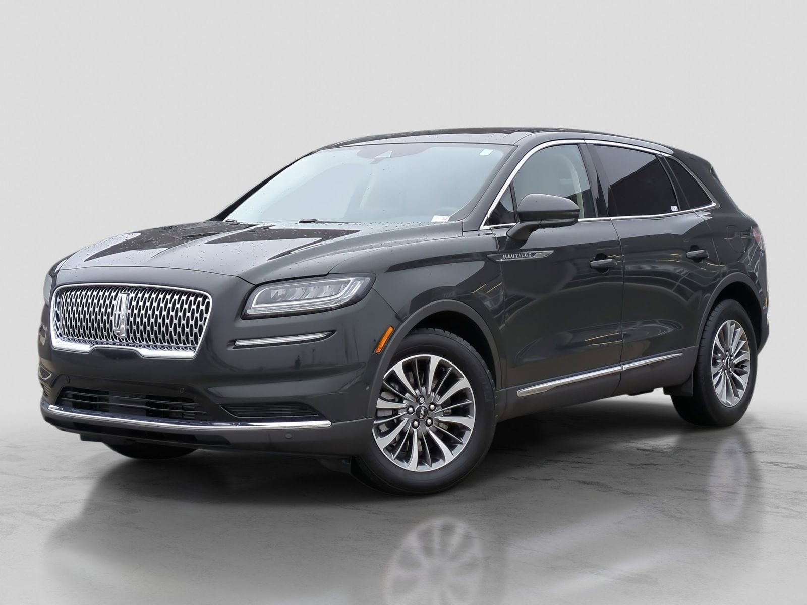 Used 2022 Lincoln Nautilus Reserve AWD/4WD image 1