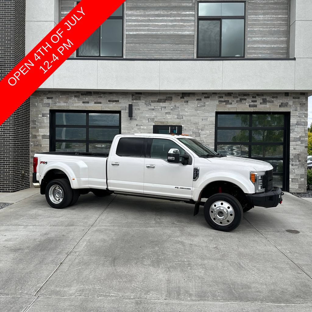 Used 2017 Ford F450 Platinum w/ Platinum Ultimate Package AWD/4WD image 1