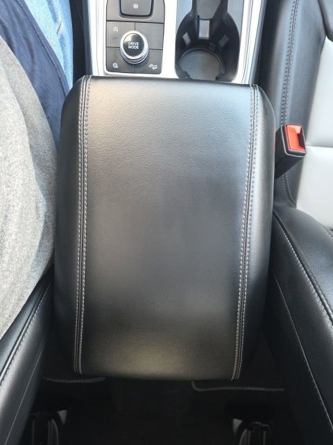 Used 2023 Ford Explorer XLT w/ Equipment Group 202A image 33