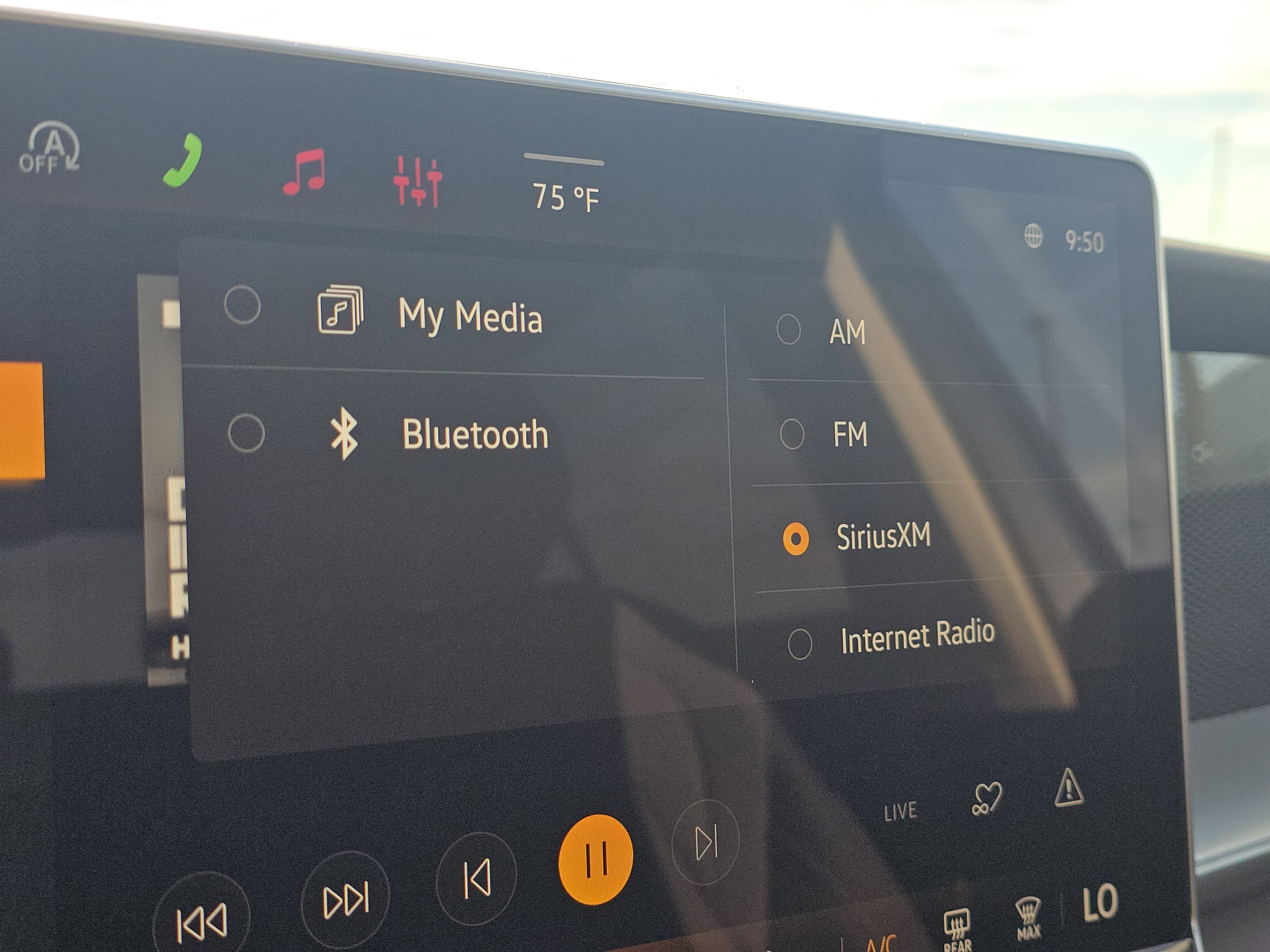 New 2026 Volkswagen Tiguan SE image 25