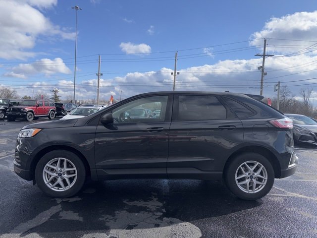 Used 2021 Ford Edge SE image 4