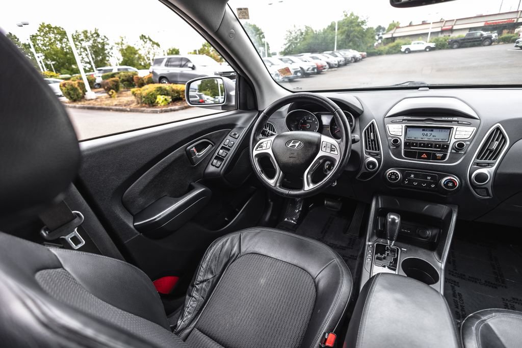 Used 2011 Hyundai Tucson GLS FWD image 21
