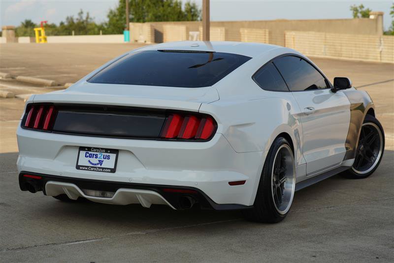 Used 2015 Ford Mustang Coupe RWD image 5
