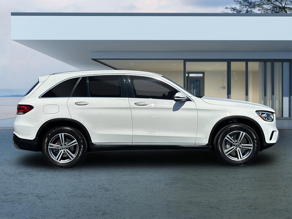 Used 2021 Mercedes-Benz GLC 300 4MATIC image 3