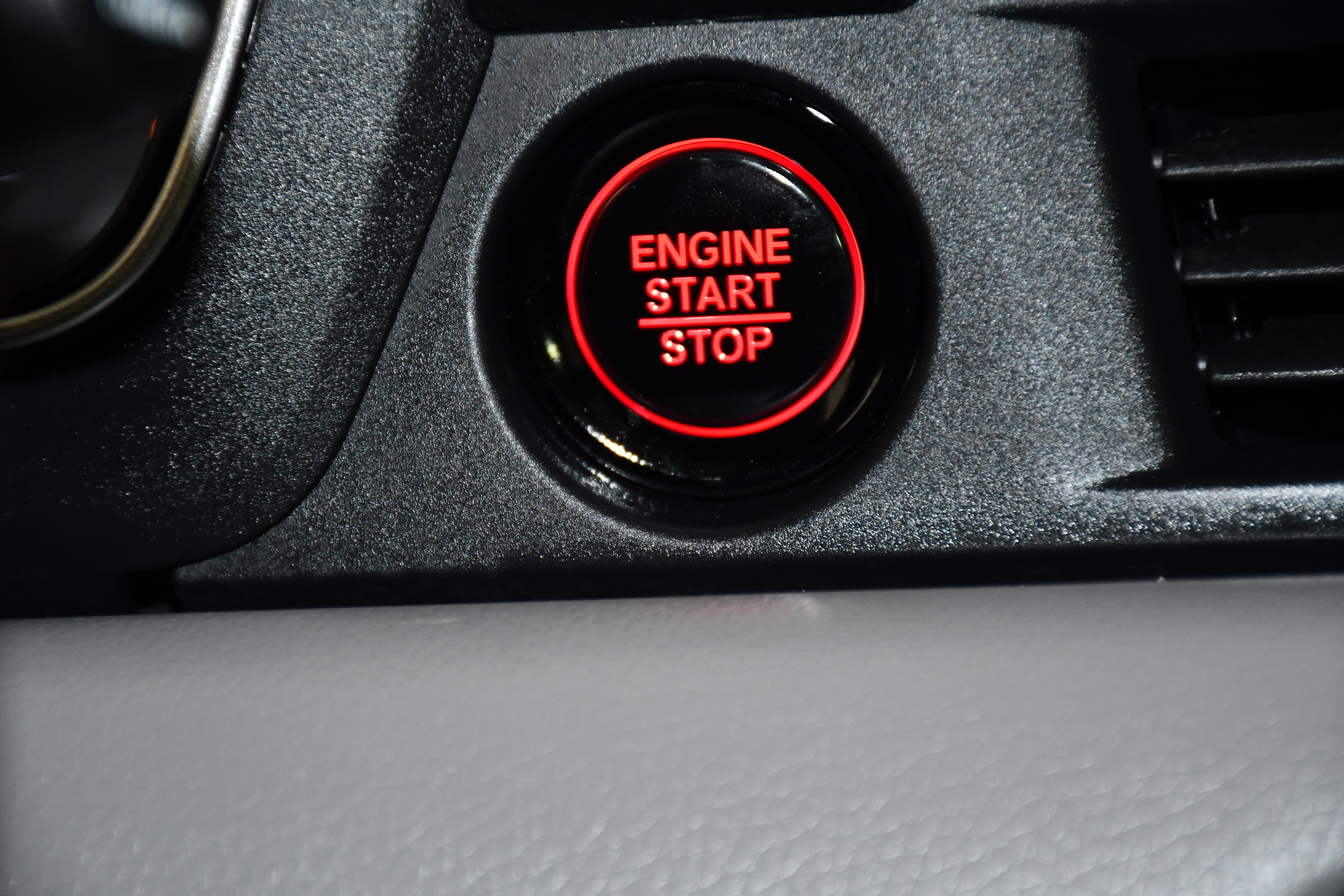 Certified 2025 Honda Pilot Elite image 25