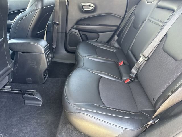 Used 2019 Jeep Compass Latitude FWD image 26
