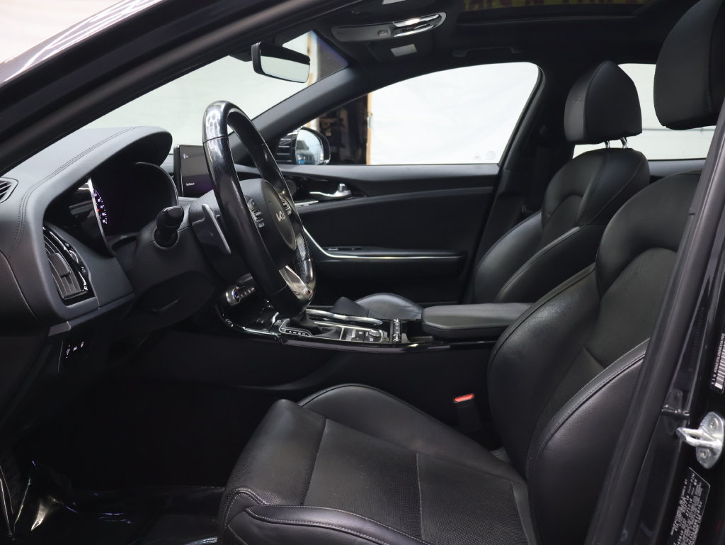 Used 2022 Kia Stinger GT-Line w/ Sun & Sound Package AWD/4WD image 16