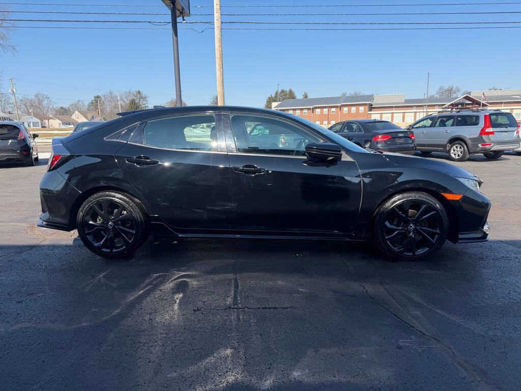 Used 2018 Honda Civic Sport image 6