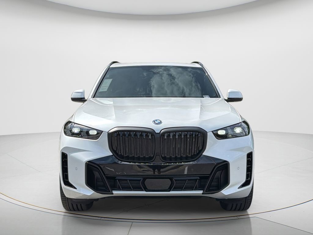 New 2026 BMW X5 xDrive50e w/ M Sport Package AWD/4WD image 2