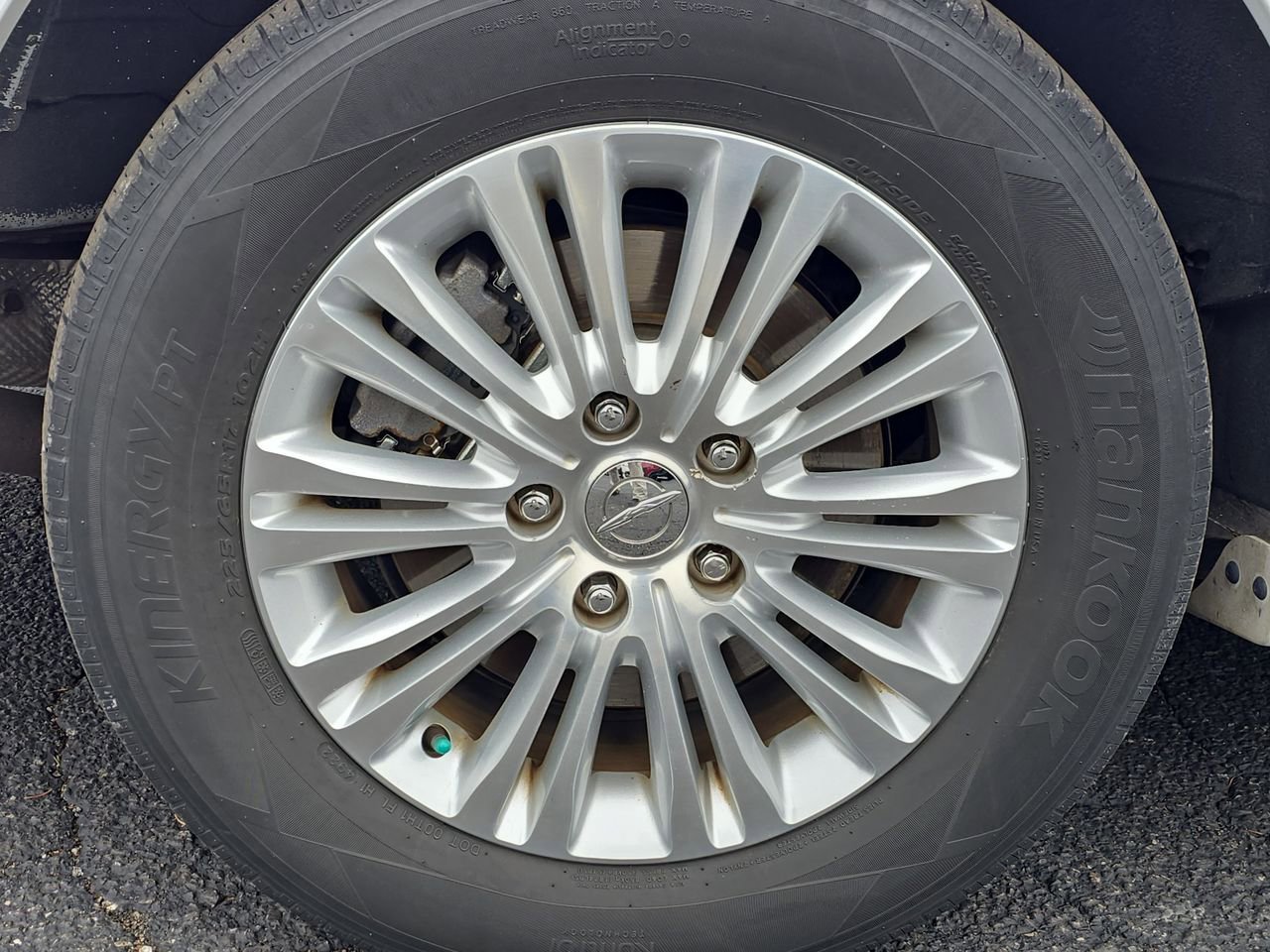 Used 2014 Chrysler Town & Country Limited w/ Luxury Group FWD image 12