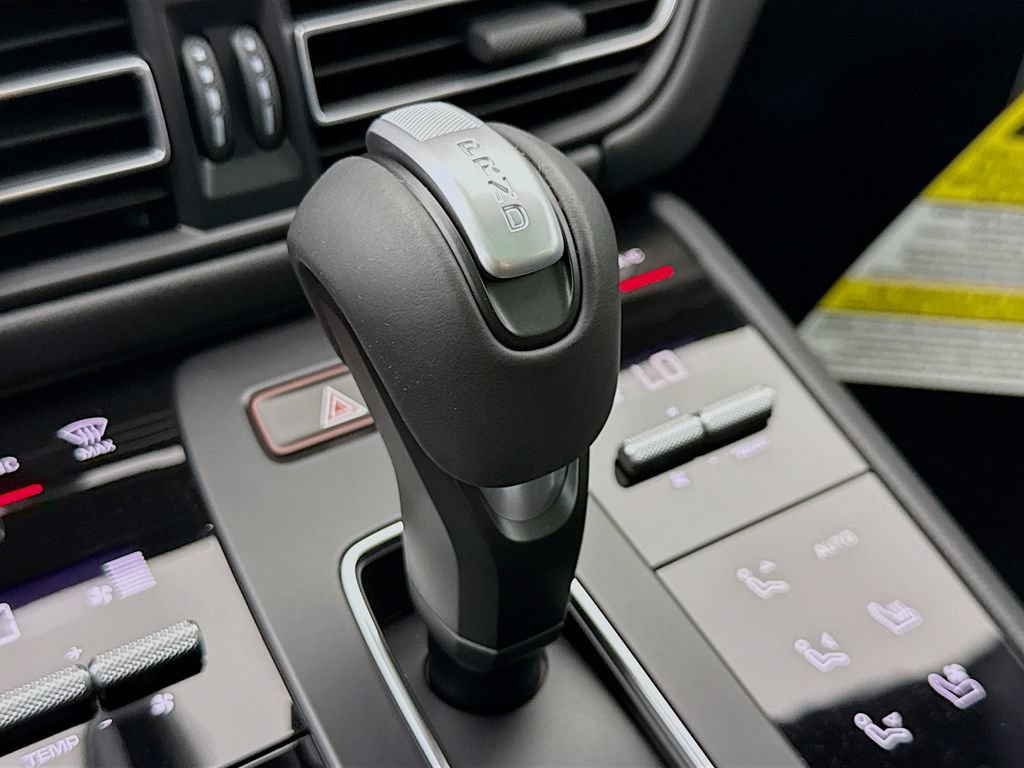 New 2026 Porsche Macan S AWD/4WD image 21