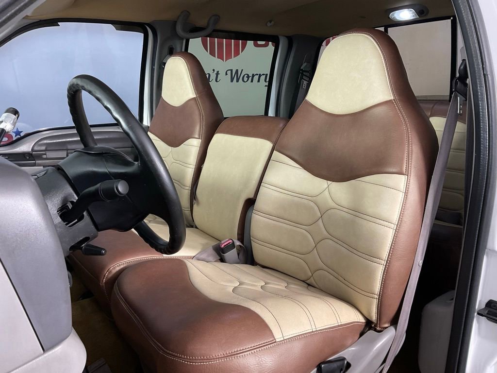 Used 1999 Ford F350 XLT image 14