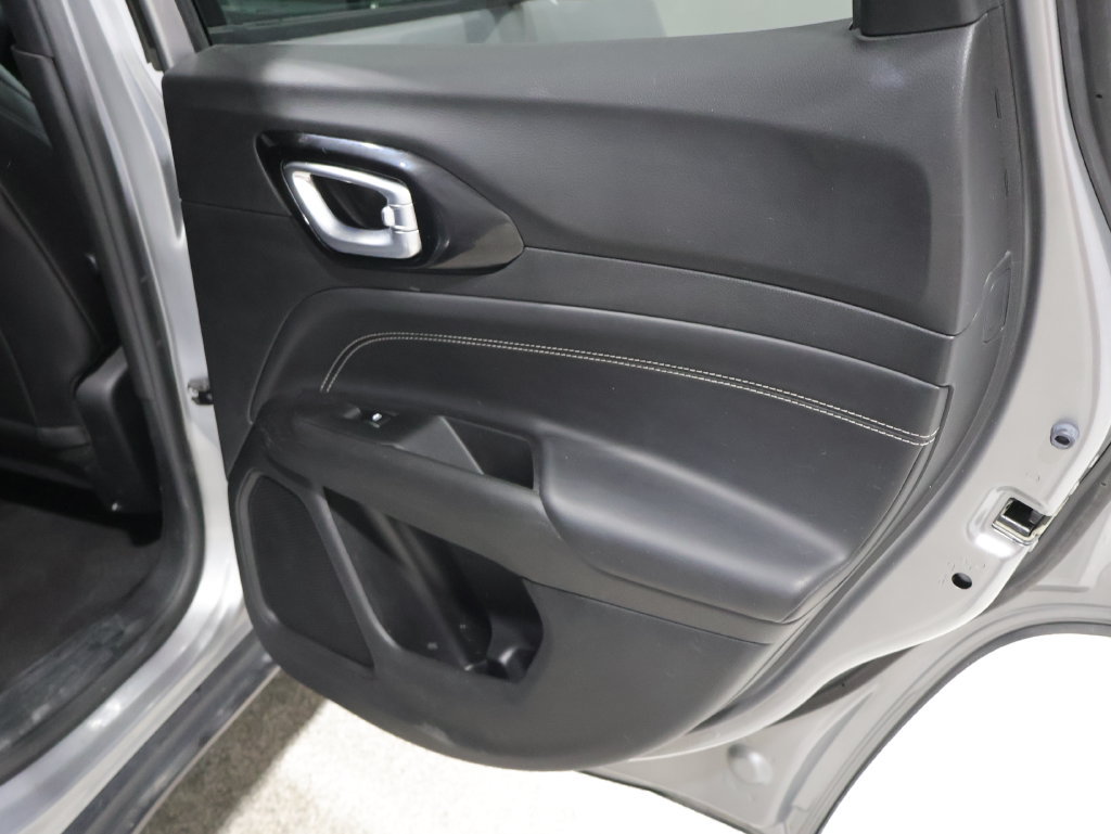 Used 2023 Jeep Compass Latitude AWD/4WD image 22