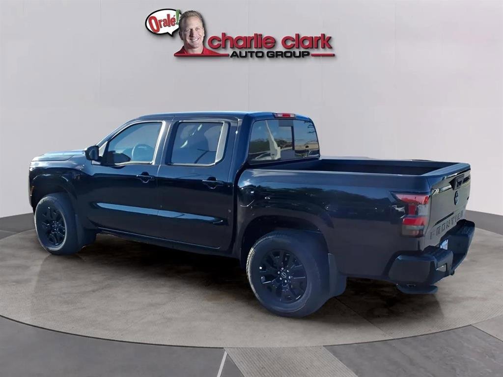 New 2026 Nissan Frontier SV image 3