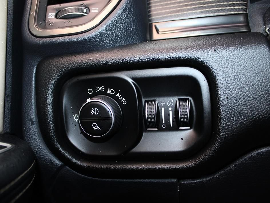 Used 2019 RAM 2500 Limited image 38