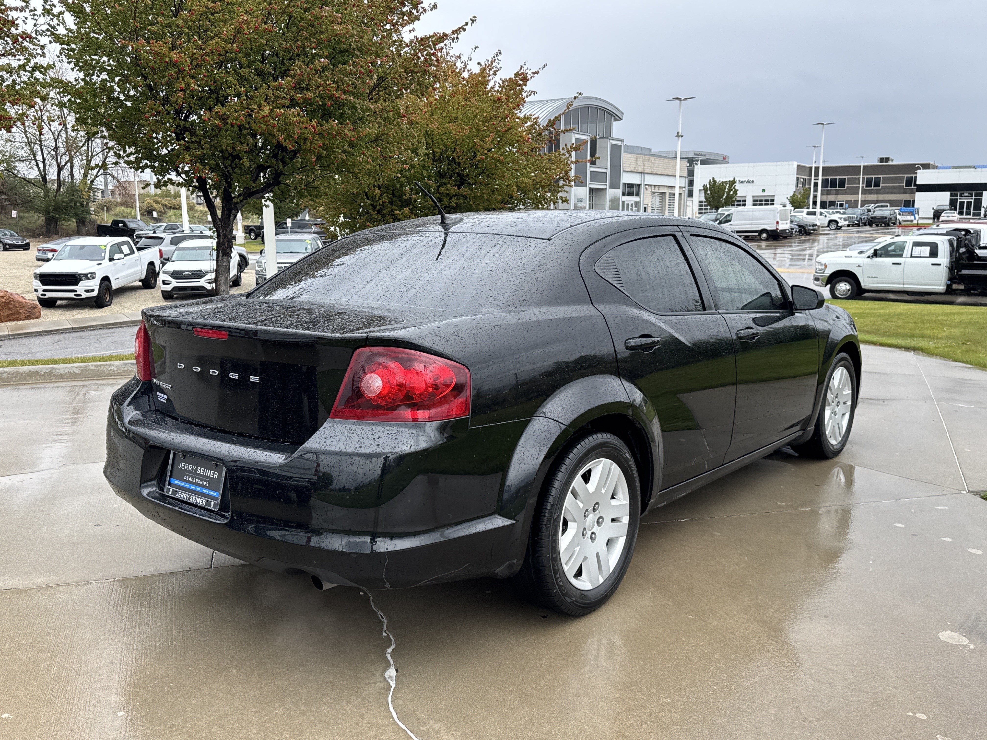 Used 2014 Dodge Avenger SE FWD image 5