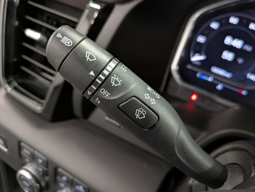 Used 2025 GMC Sierra 2500 AT4 w/ Technology Package AWD/4WD image 18