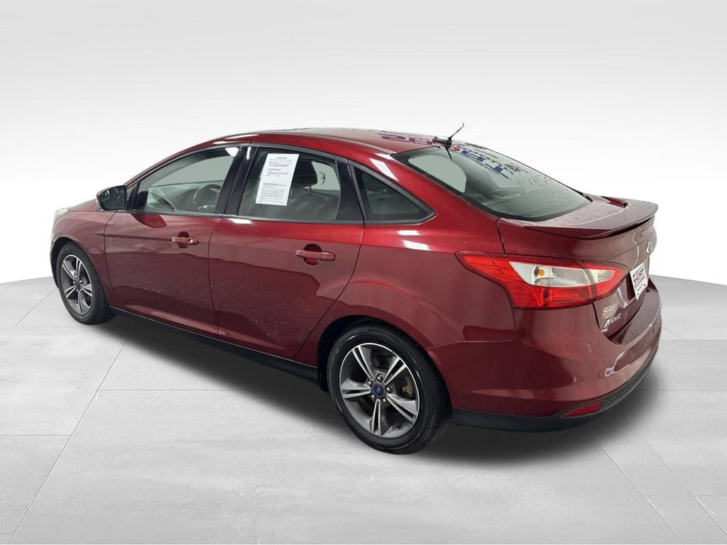 Used 2014 Ford Focus SE w/ SE Sport Package FWD image 8