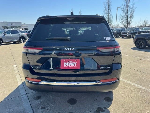 Certified 2024 Jeep Grand Cherokee Limited w/ Luxury Tech Group II image 5