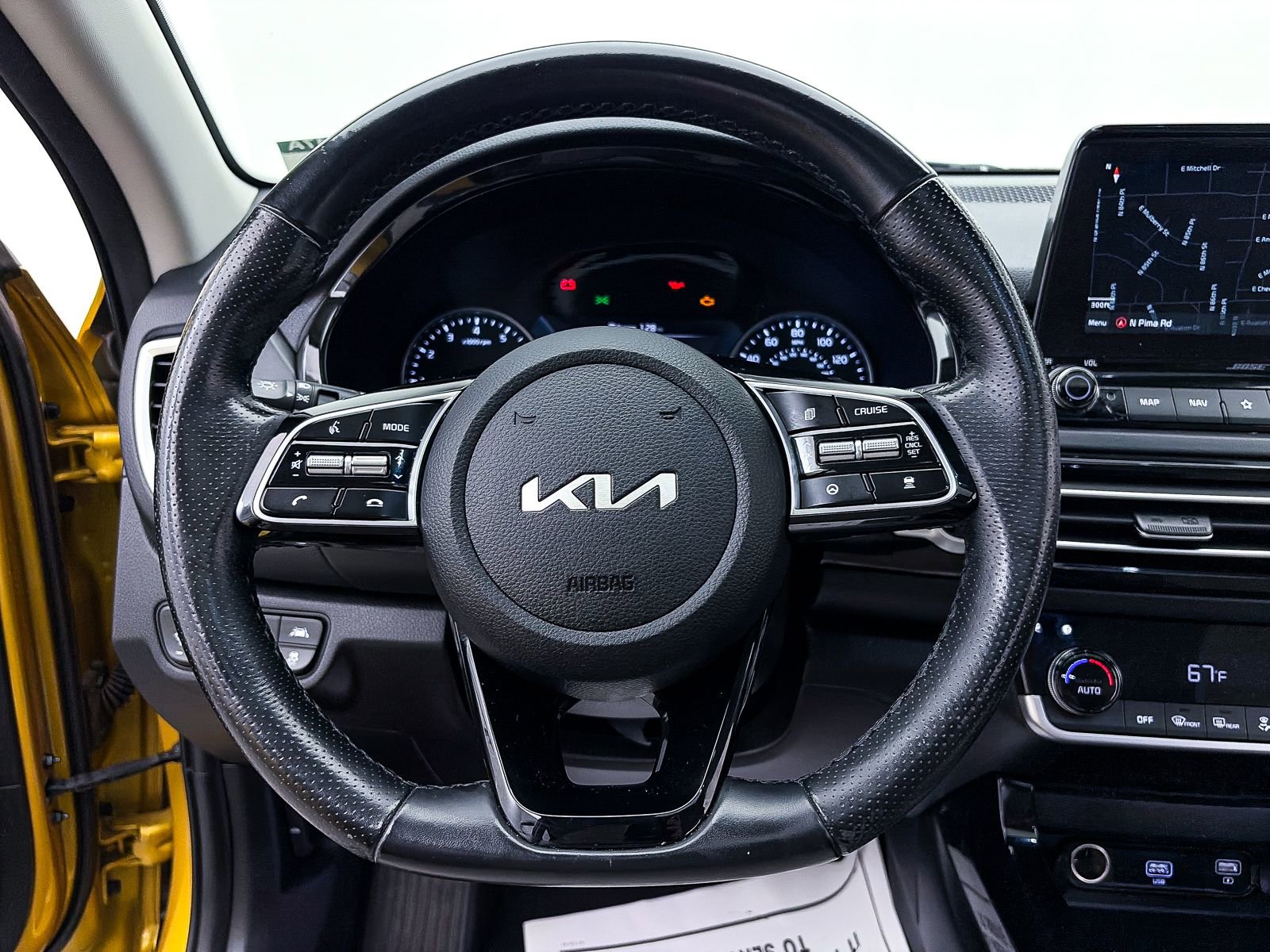 Used 2022 Kia Seltos SX w/ Sunroof Package image 31