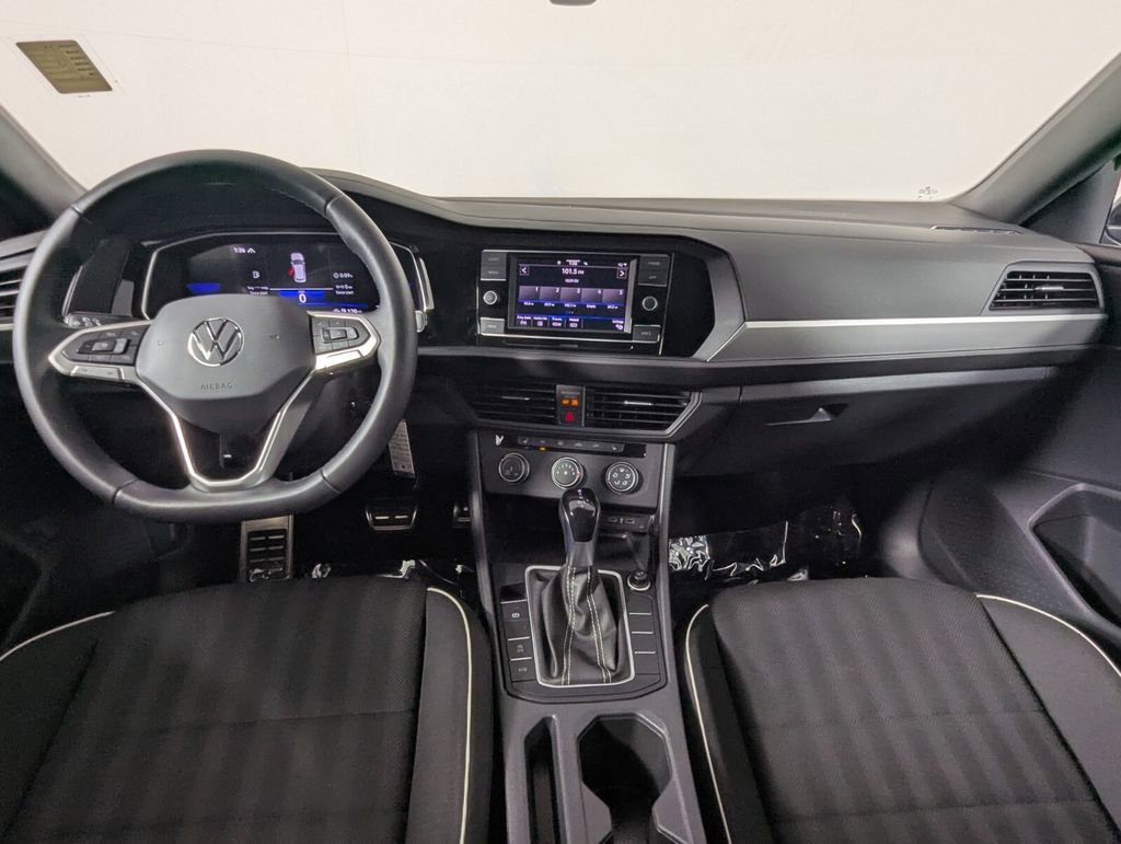 Used 2024 Volkswagen Jetta Sport FWD image 14