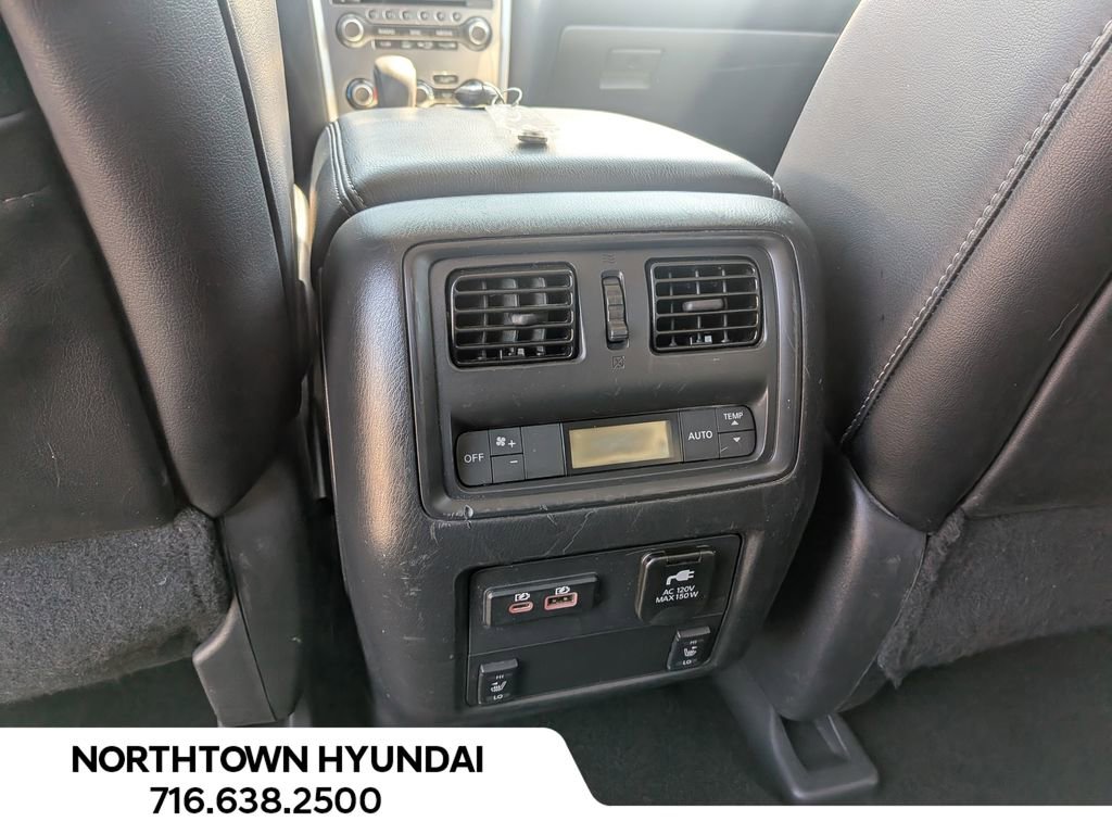 Used 2019 Nissan Pathfinder SL AWD/4WD image 35