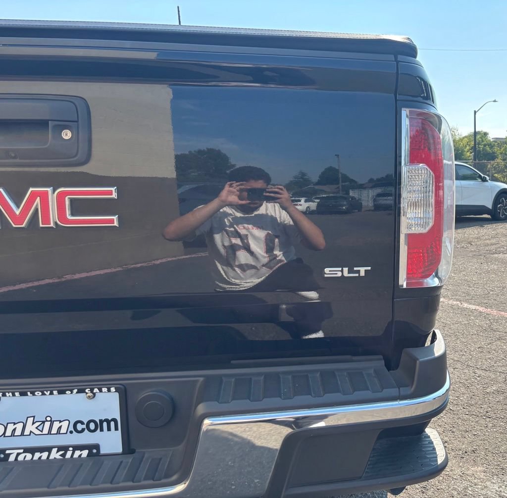 Used 2017 GMC Canyon SLT w/ Driver Alert Package AWD/4WD image 5