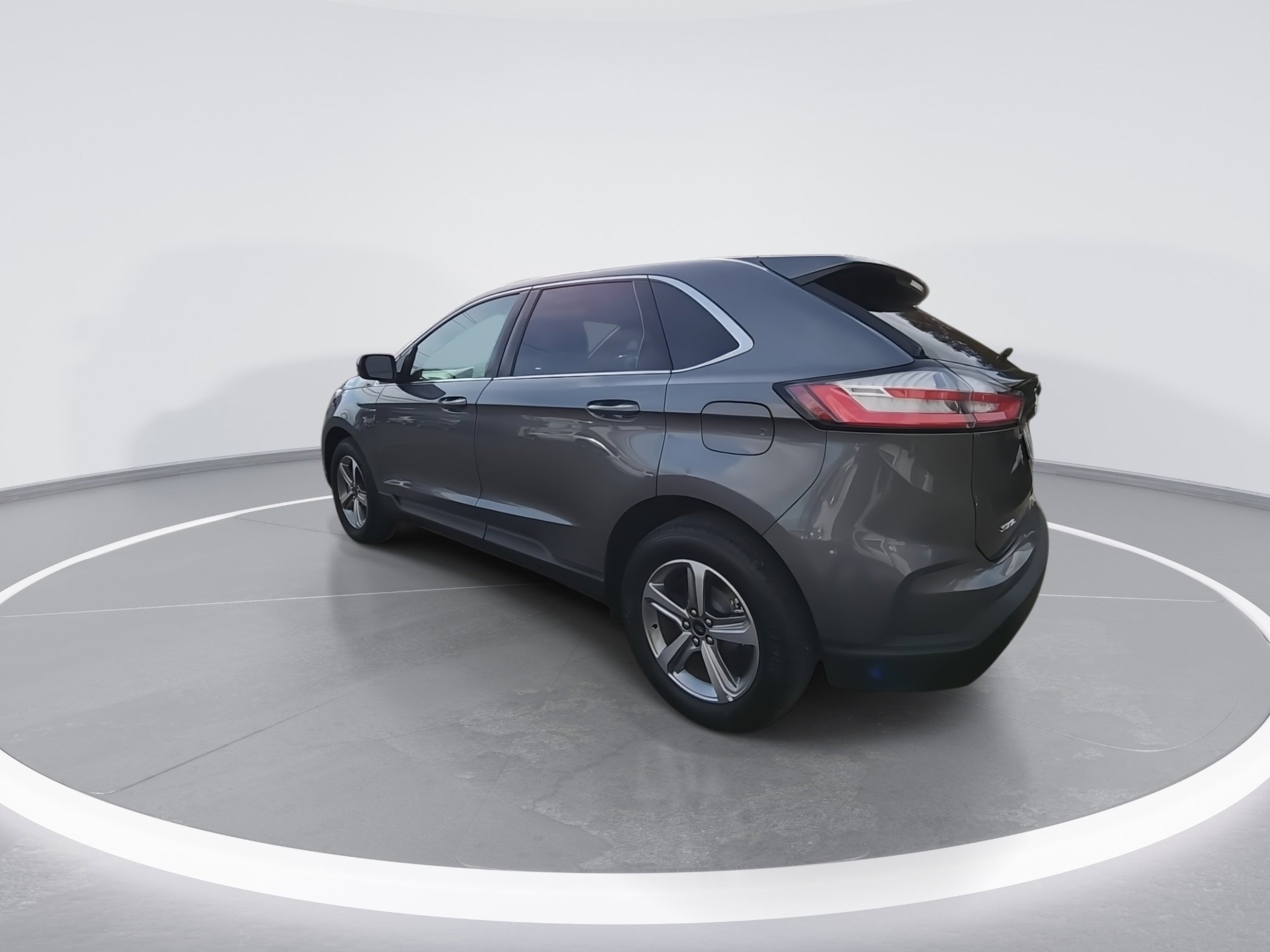 Used 2024 Ford Edge SEL w/ Convenience Package image 6