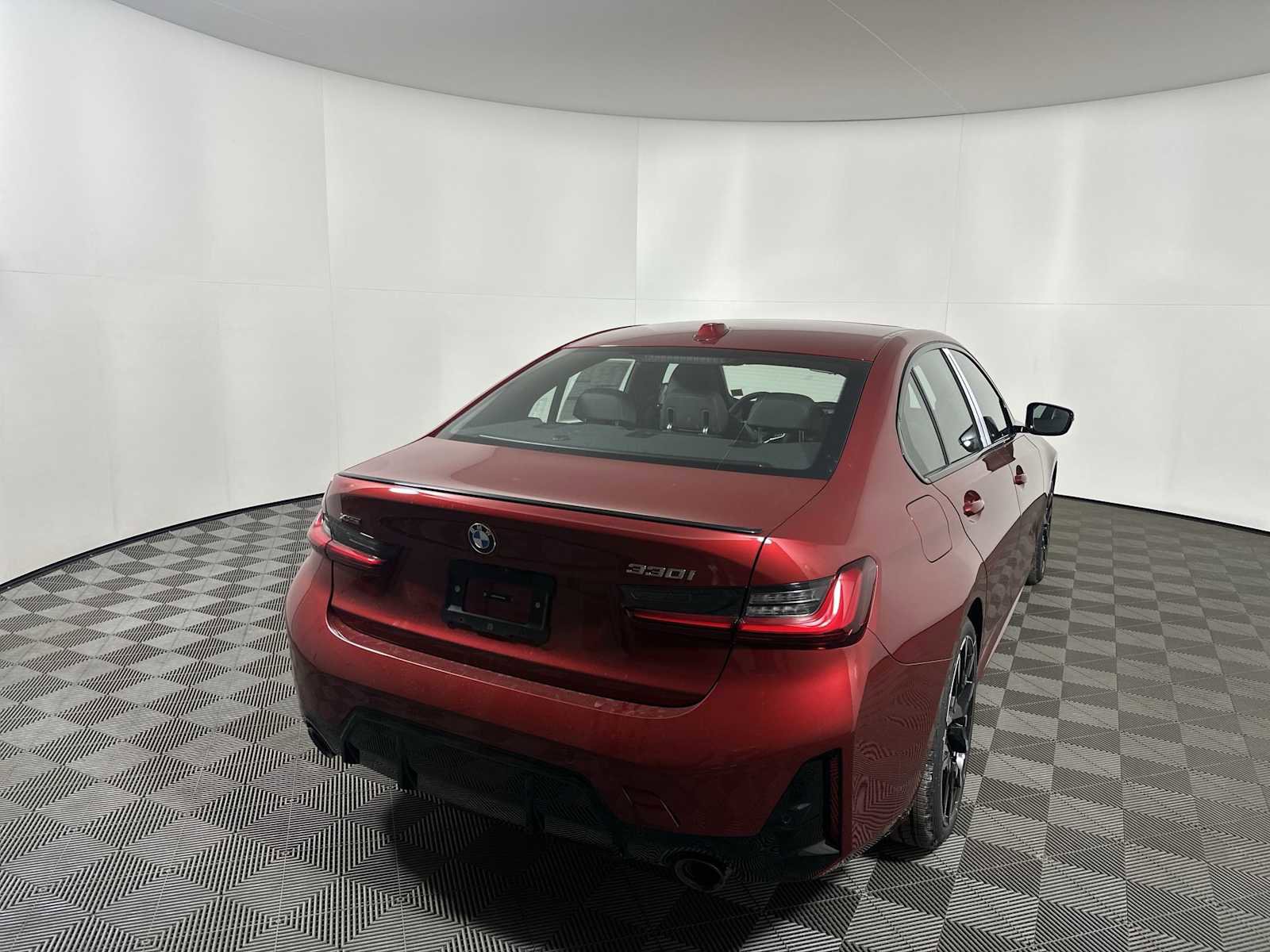 New 2026 BMW 330i xDrive Sedan w/ M Sport Package image 9