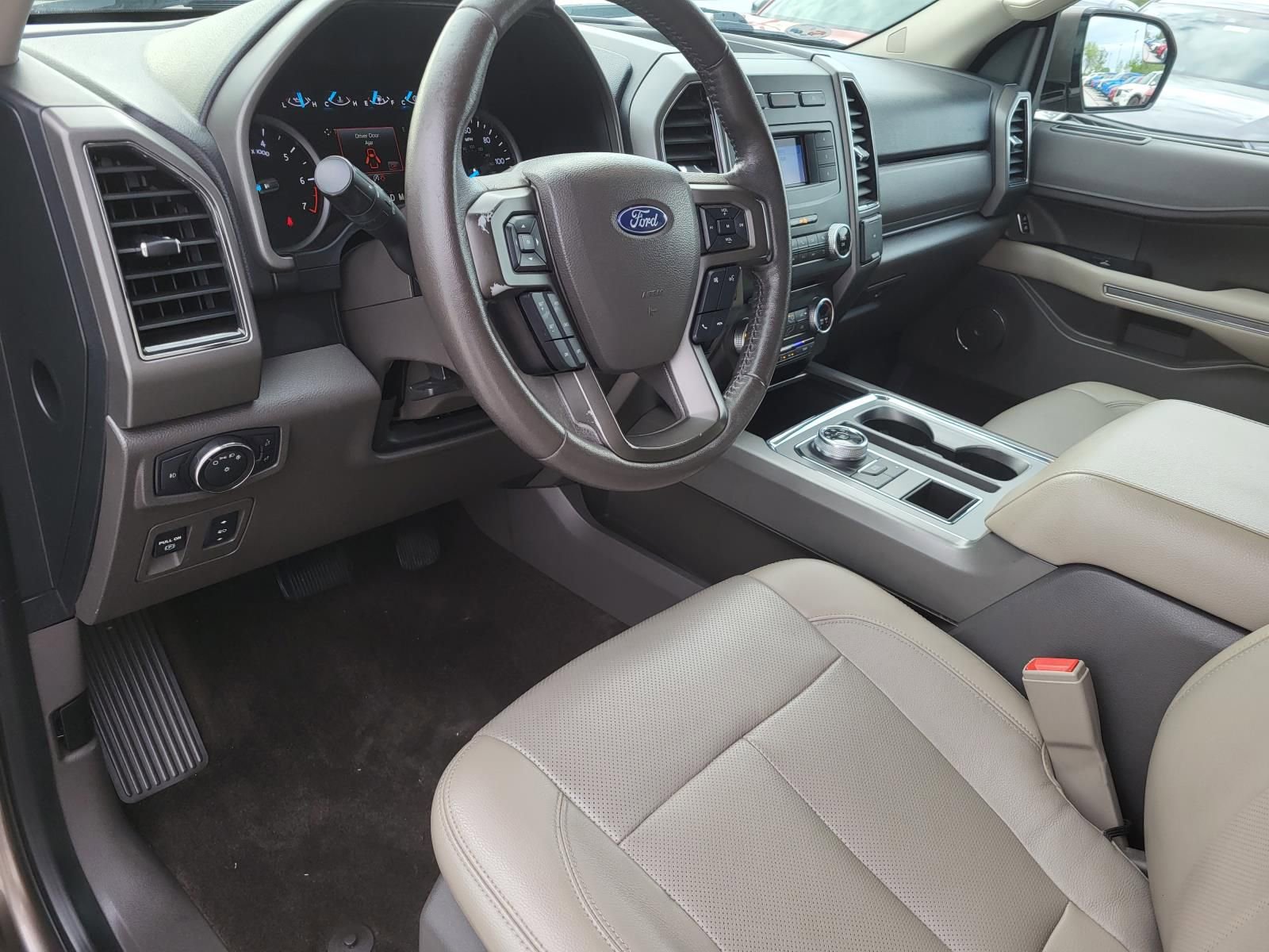 Used 2018 Ford Expedition XLT w/ Equipment Group 201A image 17