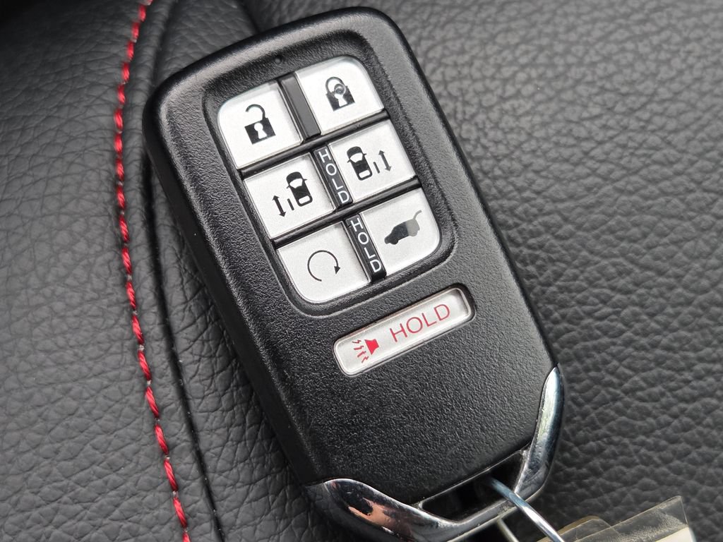 Certified 2023 Honda Odyssey Sport image 40