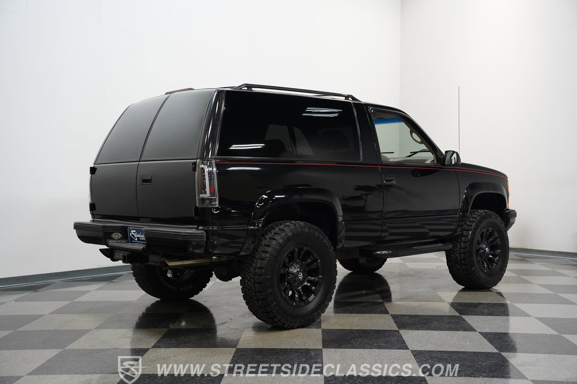 Used 1996 Chevrolet Tahoe Z71 image 12