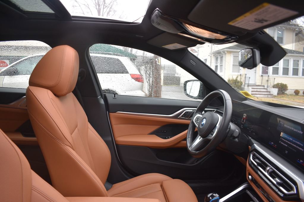 Used 2023 BMW i4 eDrive40 w/ M Sport Package image 21