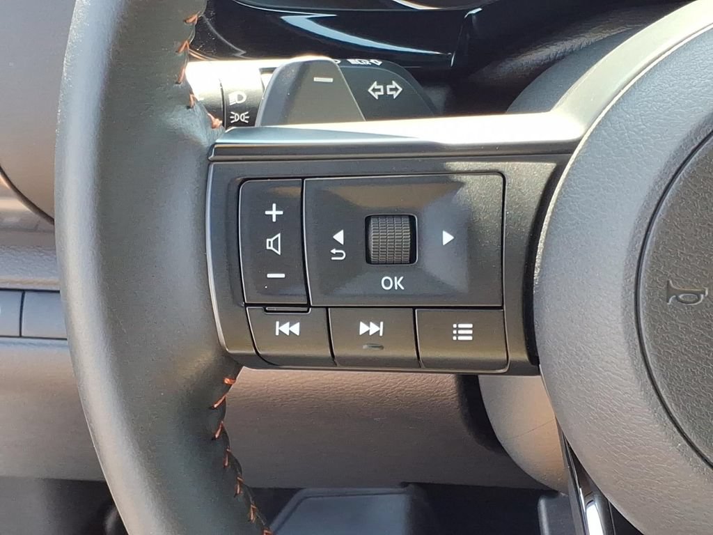 Used 2024 Nissan Pathfinder Rock Creek AWD/4WD image 17