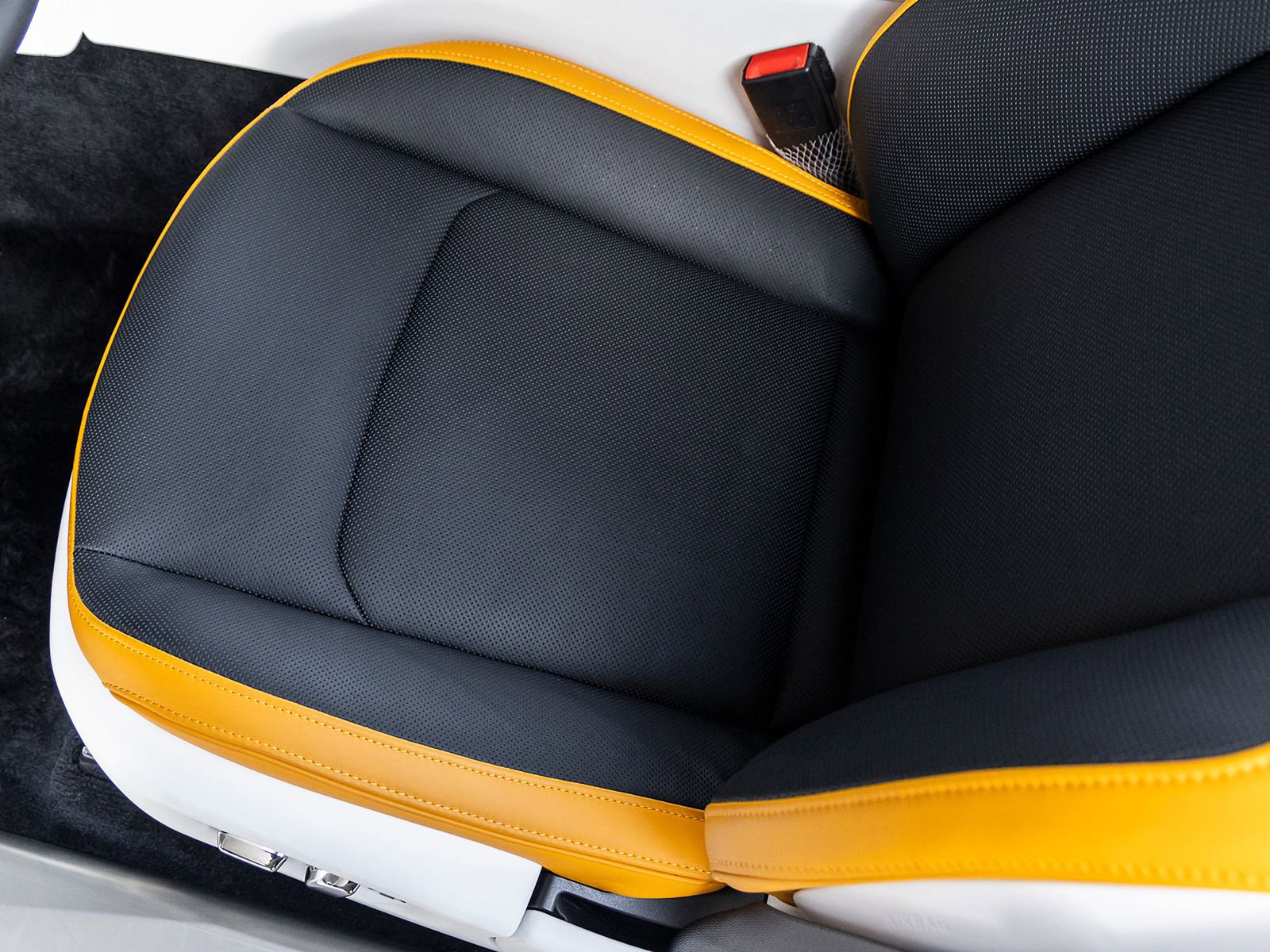 Used 2024 Rolls-Royce Spectre image 26