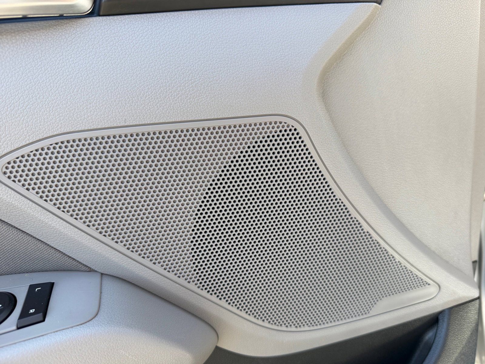 Used 2020 Hyundai Elantra SEL image 27