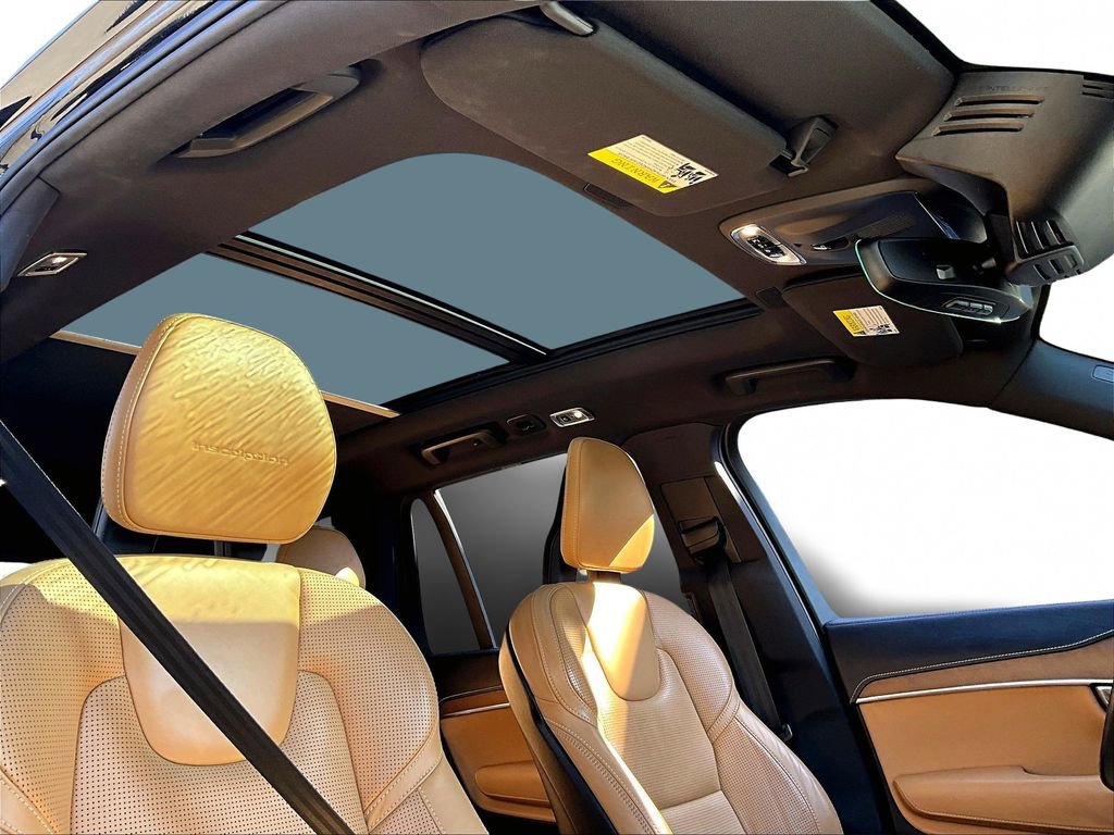 Used 2017 Volvo XC90 T6 Inscription w/ Vision Package image 13