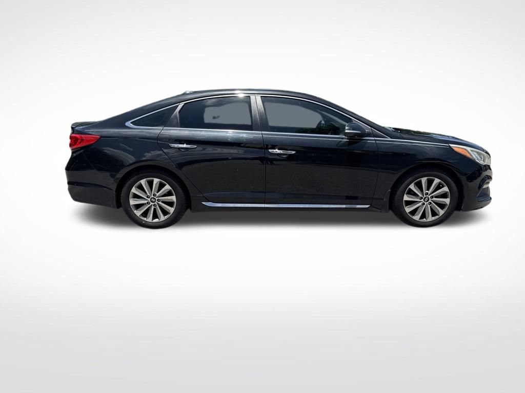 Used 2017 Hyundai Sonata Sport w/ Value Edition Package 02 FWD image 4