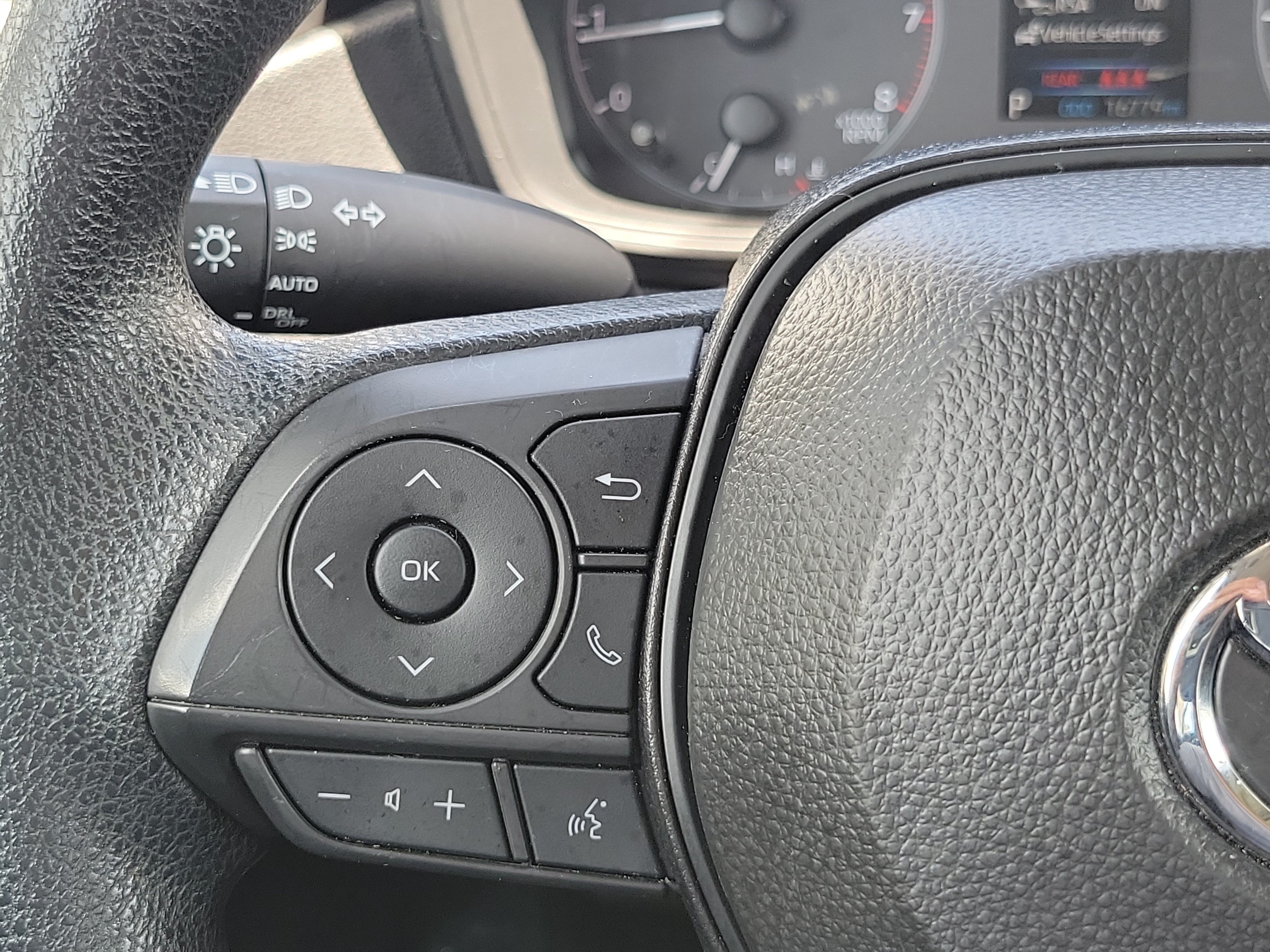 Used 2025 Toyota Corolla LE FWD image 22