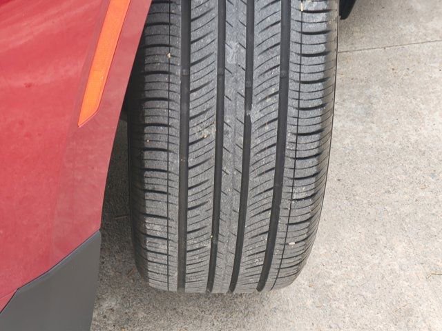 Used 2024 Chevrolet Equinox RS w/ RS Leather Package image 18