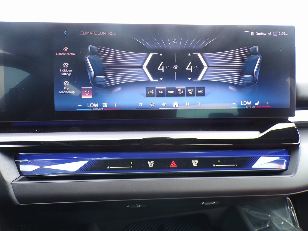 Certified 2025 BMW i5 xDrive40 w/ M Sport Package image 17