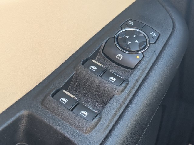 Used 2020 Ford Edge SE AWD/4WD image 23
