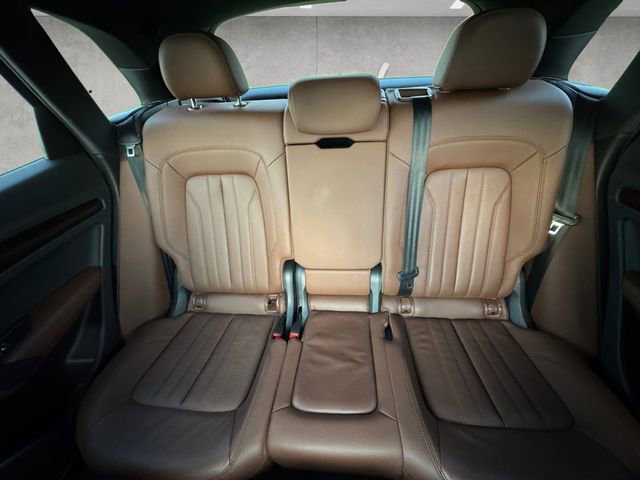 Used 2019 Audi Q5 2.0T Premium w/ Convenience Package AWD/4WD image 22