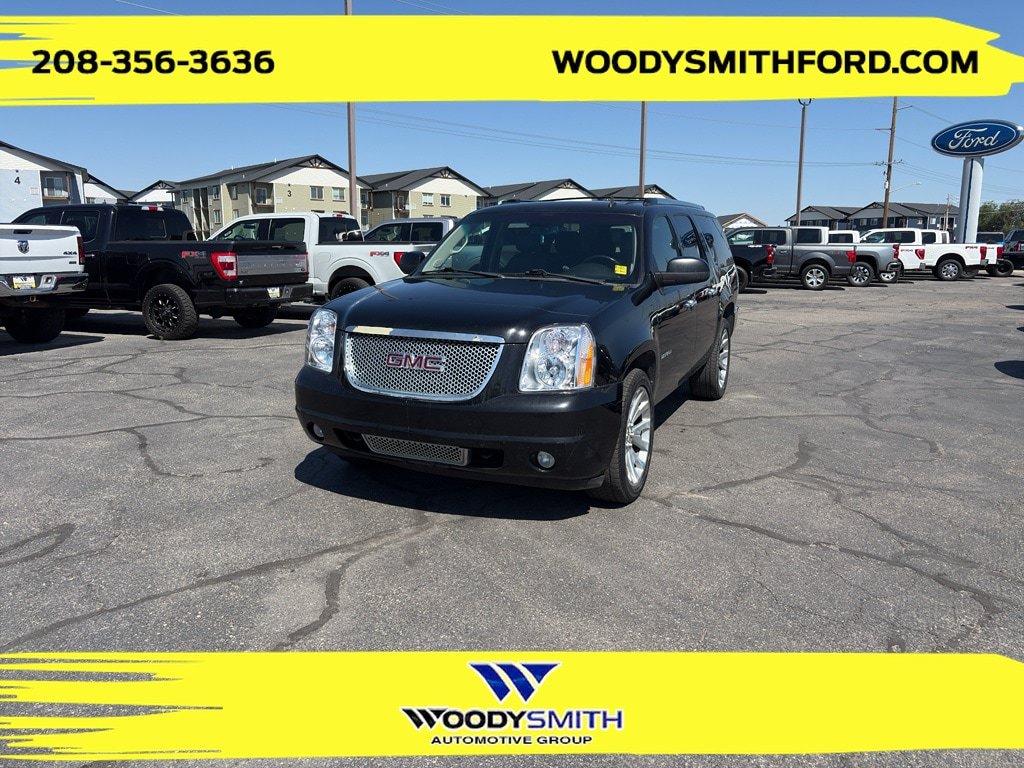 Used 2012 GMC Yukon XL Denali AWD/4WD image 1